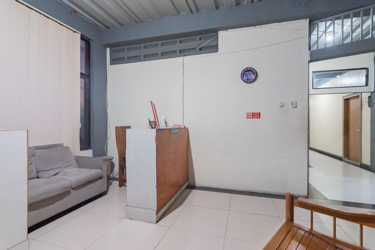 Reddoorz Syariah At Cigadung Raya Street Bandung Exterior foto